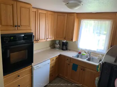 13 Fittons Road E, Orillia, ON L3V 2J1