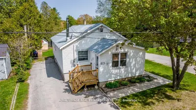 20 Ganton Road, Orillia, ON L3V 6H2