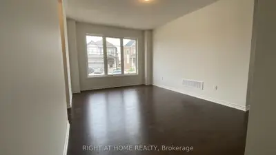 245 Madelaine Drive, Barrie, ON L9S 2Z4