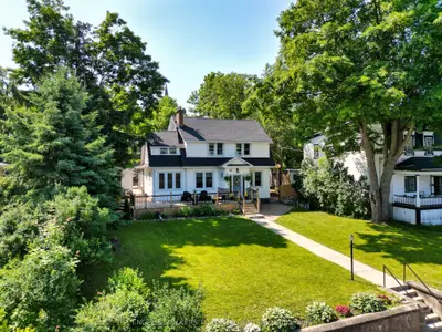 20 Water Street, Penetanguishene, On L9m 1m8