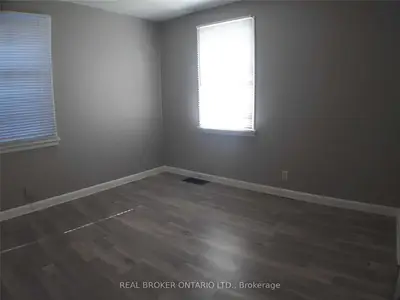 19 Alfred Street W Main, Barrie, ON L4N 3L9
