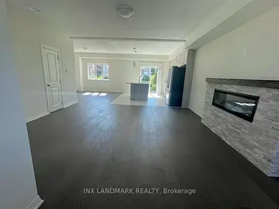 8 Lahey Crescent, Penetanguishene, ON L9M 0W1