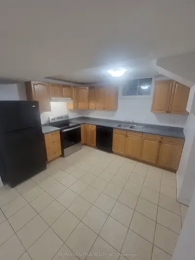 13 PENVILL Trail, Barrie, ON L4N 1T7