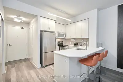 111 Worsley Street 508, Barrie, ON L4M 0J5