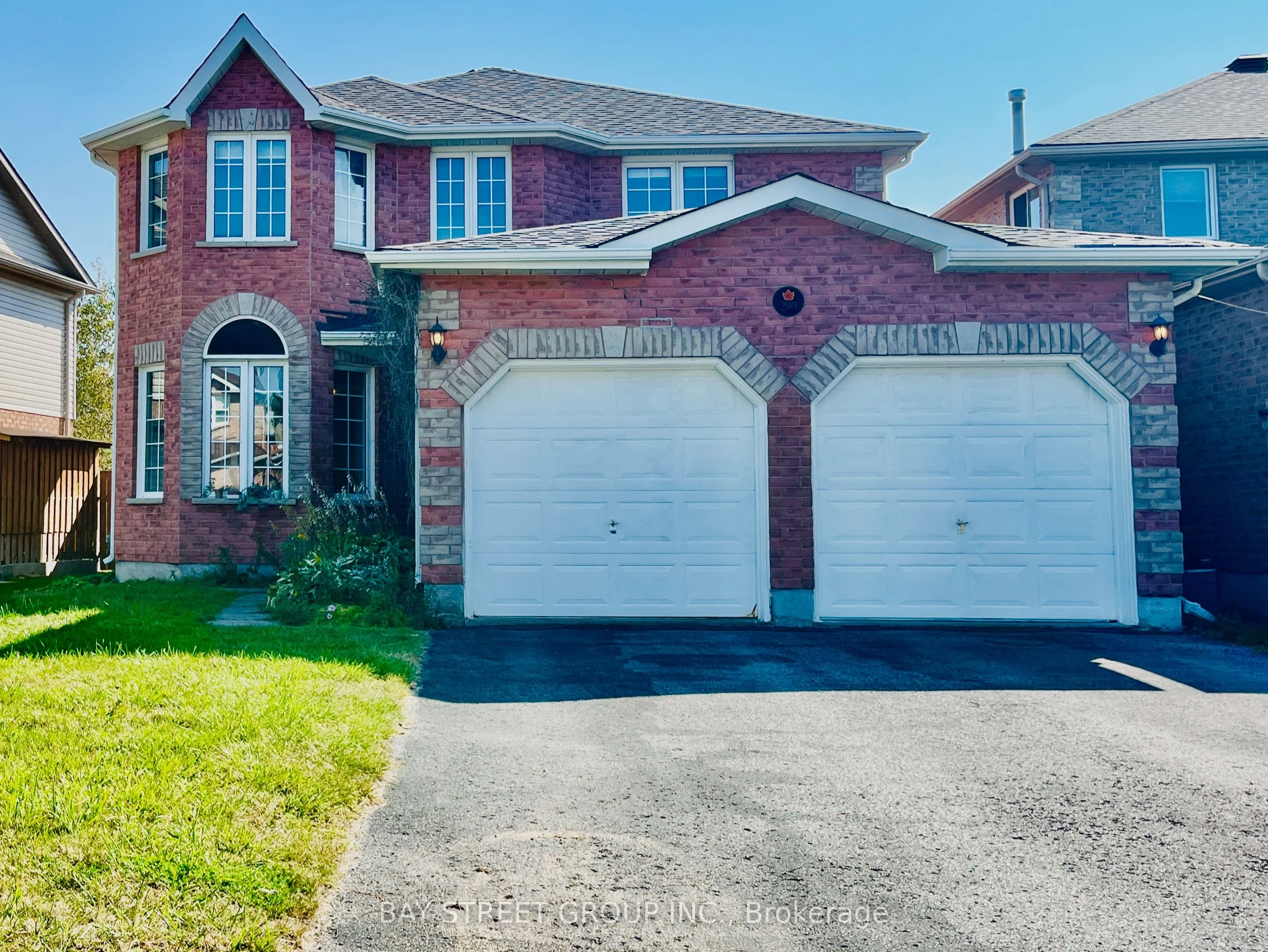 299 Stanley Street, Barrie, On L4m 6x6