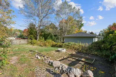 44 Fitton Road E, Orillia, ON L3V 2J3