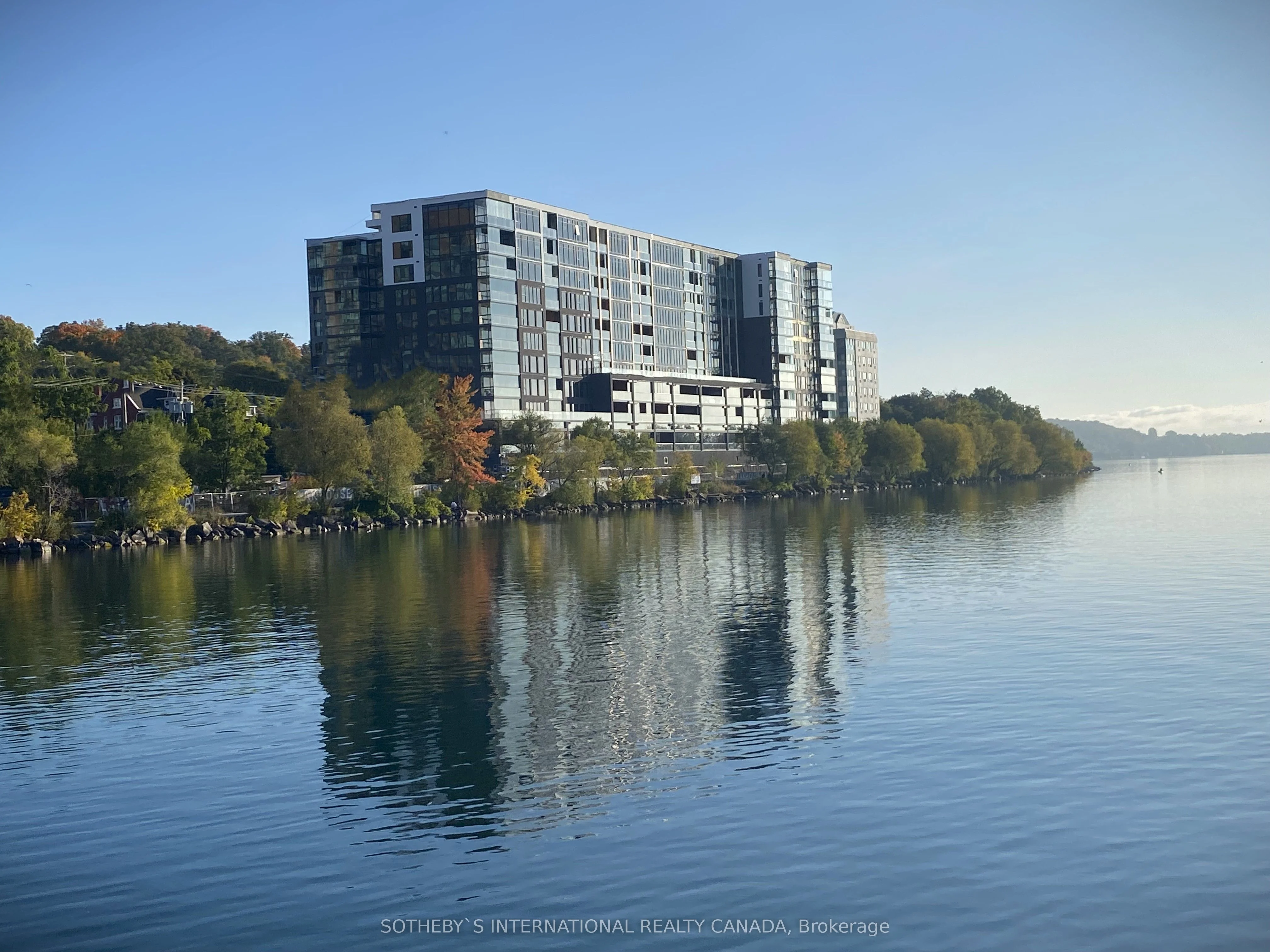 185 Dunlop Street E 705, Barrie, ON L4M 1B2