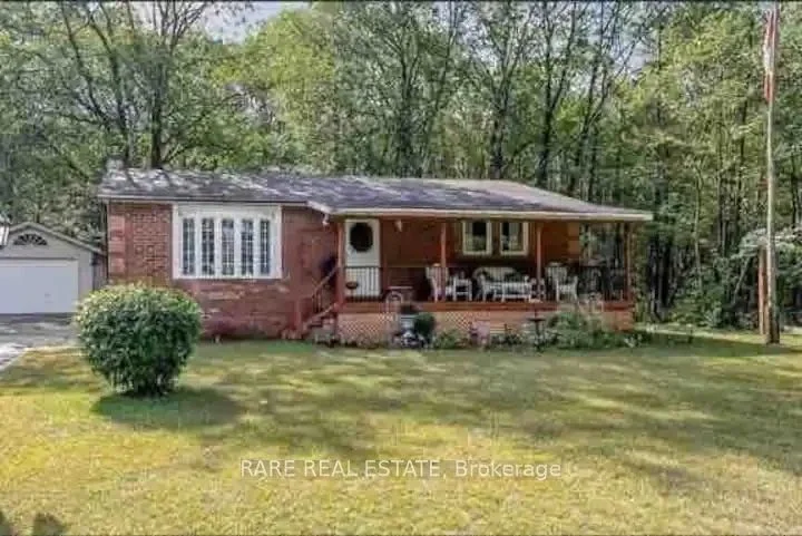 17 Leslie Anne Drive Main, Wasaga Beach, ON L9Z 2N6