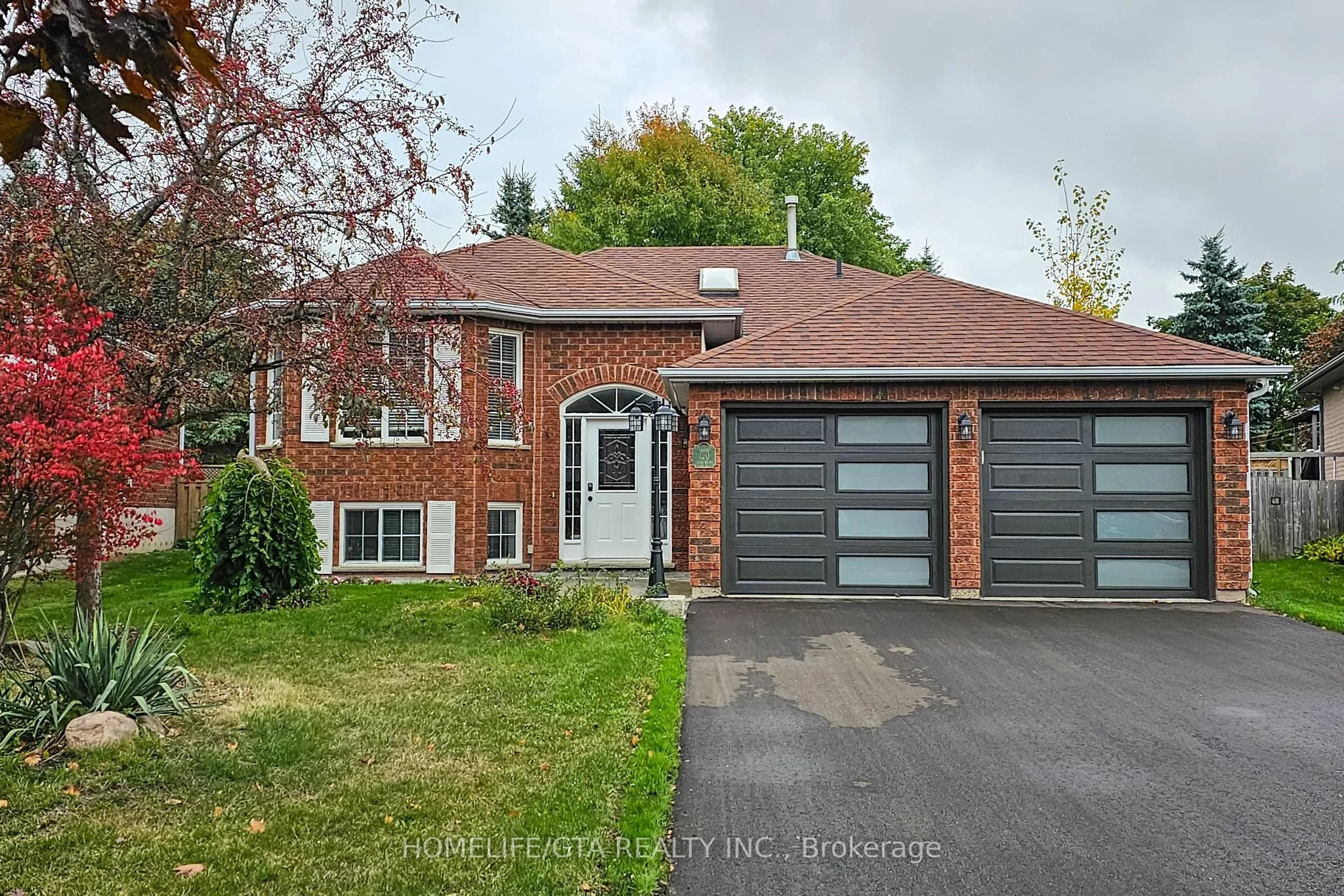 Detached in Barrie