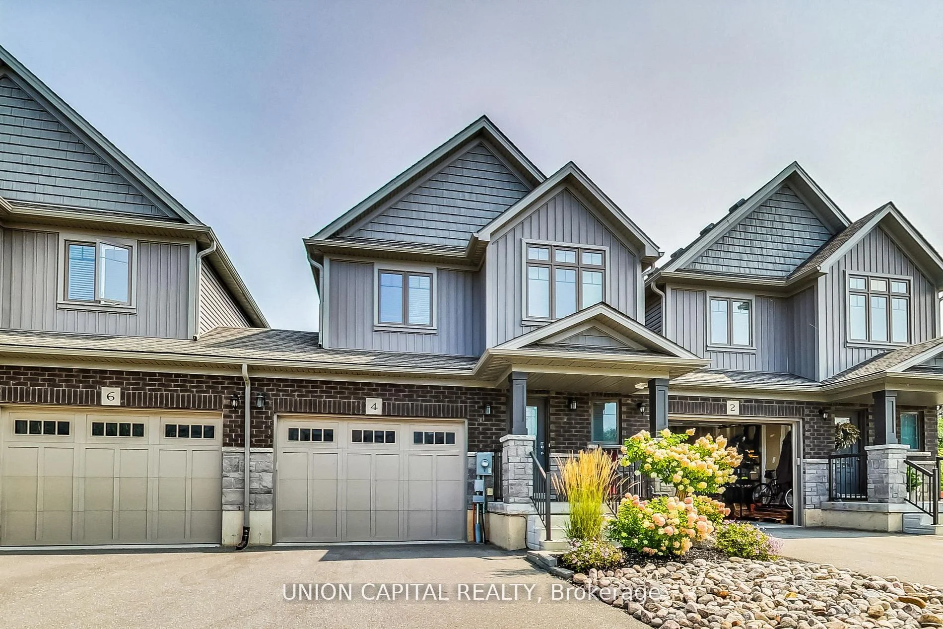 4 George Zubek Drive, Collingwood, On L9y 1m5