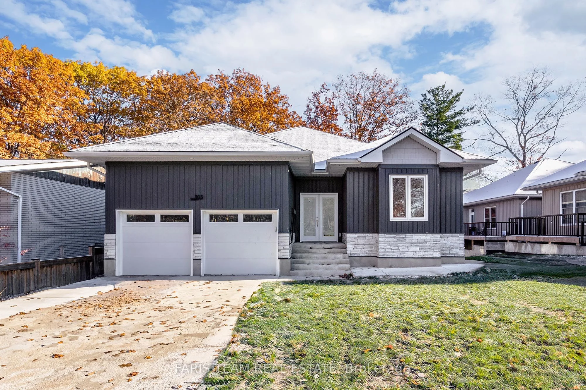 303 Anne Street N, Barrie, ON L4N 5M7