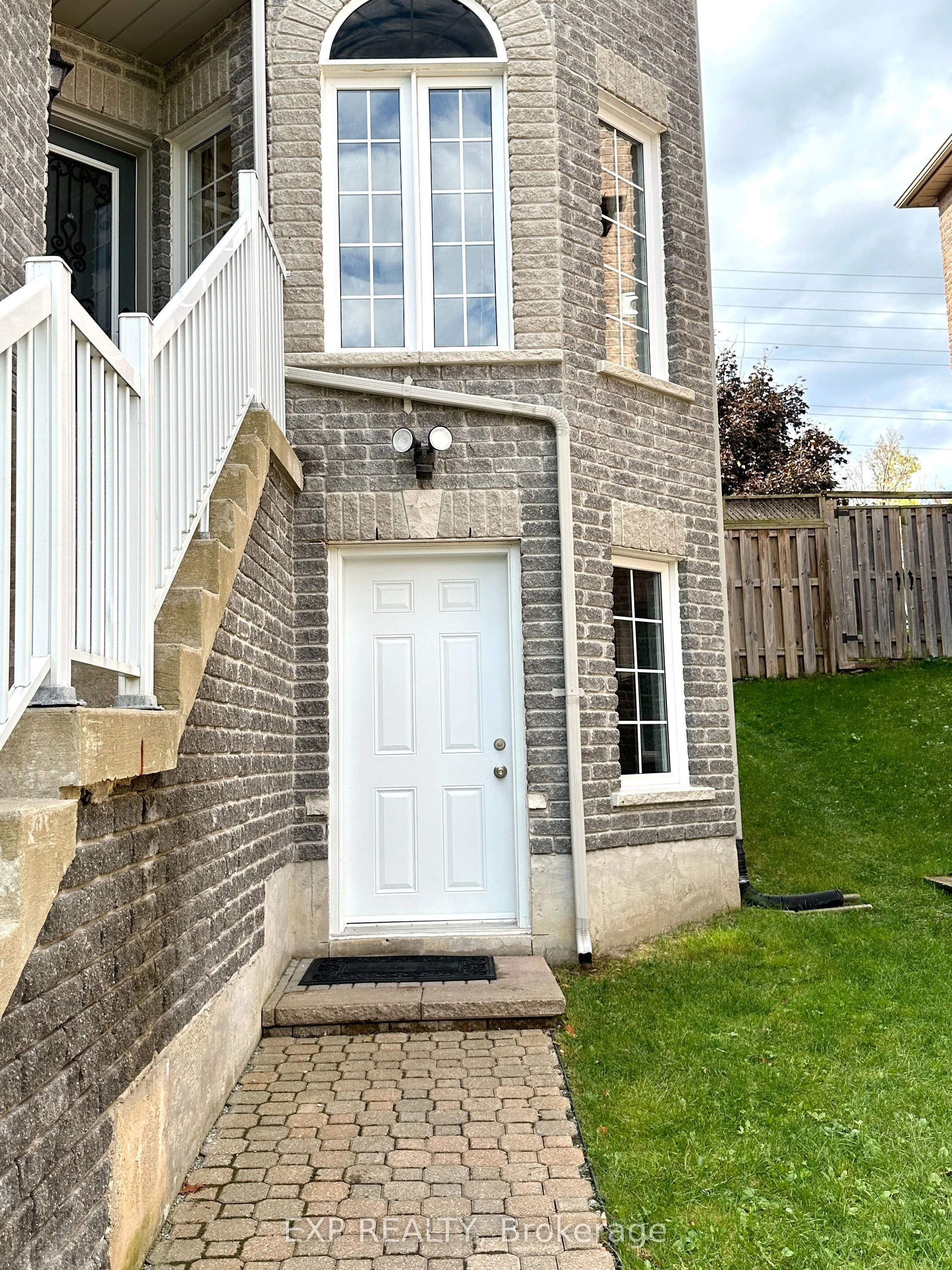 26 Tascona Court W 2, Barrie, ON L4M 0C5