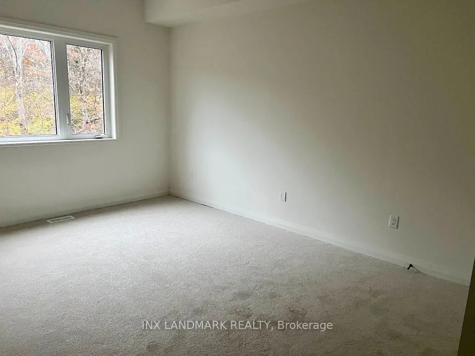 34 Lahey Crescent, Penetanguishene, ON L9M 0W1