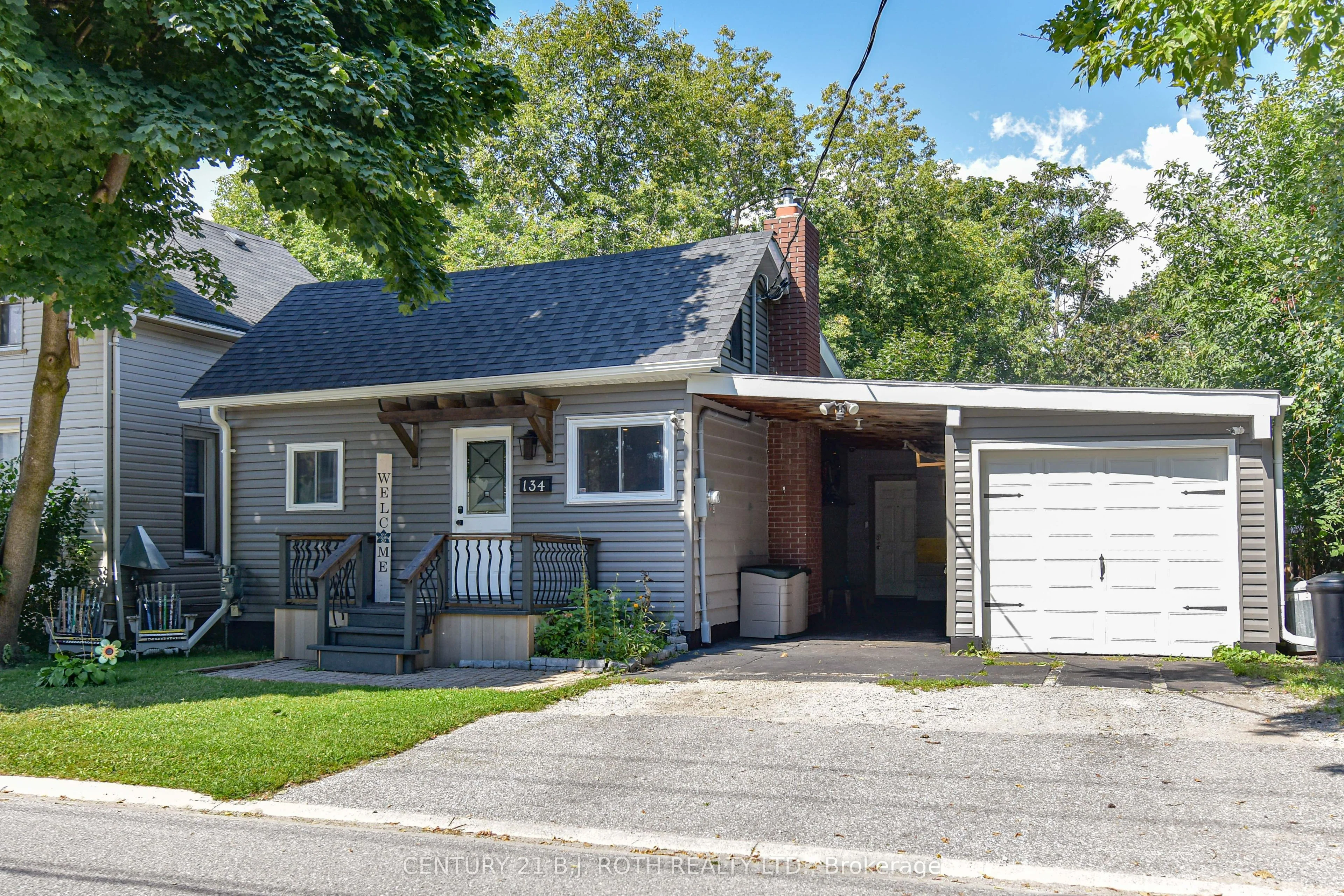 134 Victoria Street S, Orillia, ON L3V 2W2