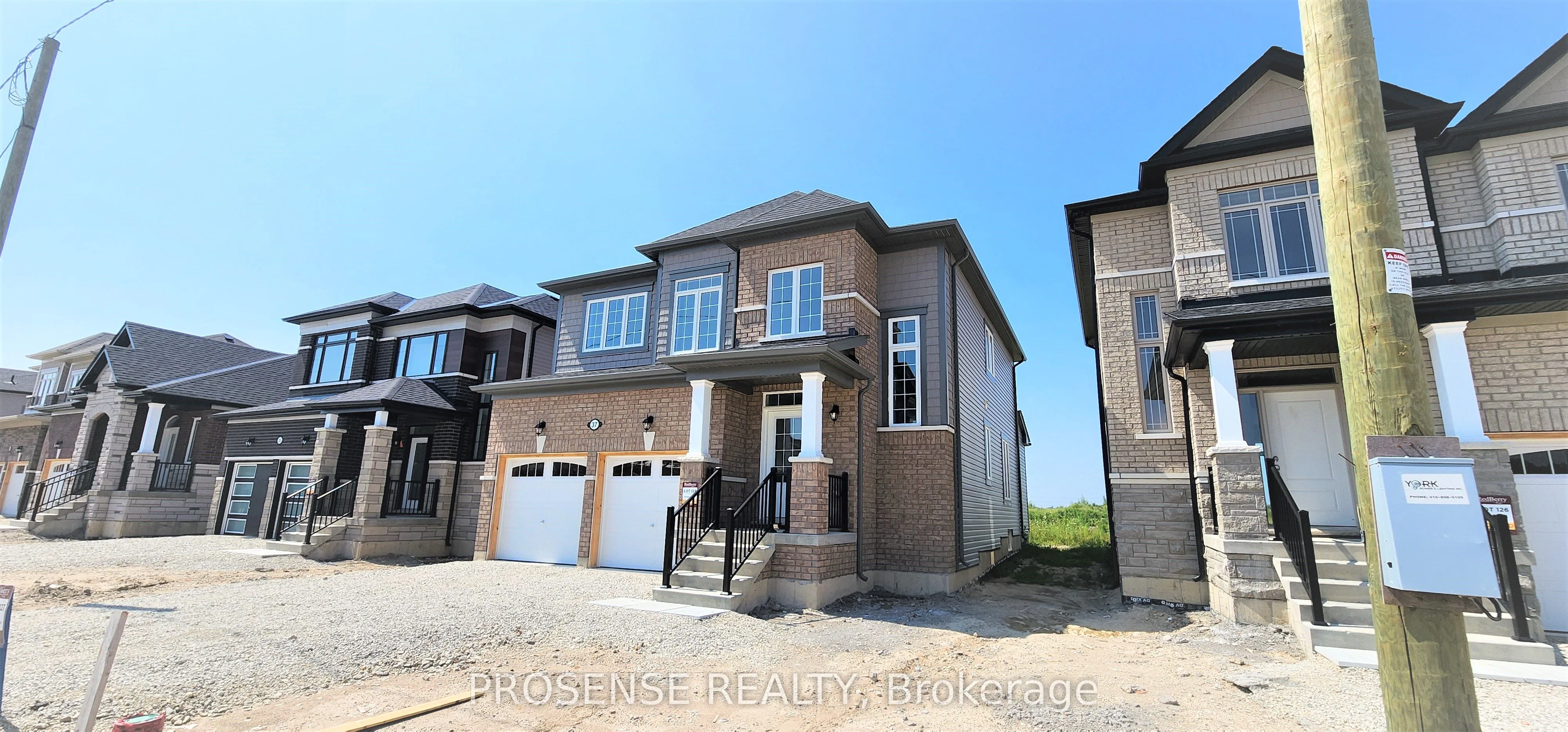 37 Union Boulevard, Wasaga Beach, ON L9Z 0M6
