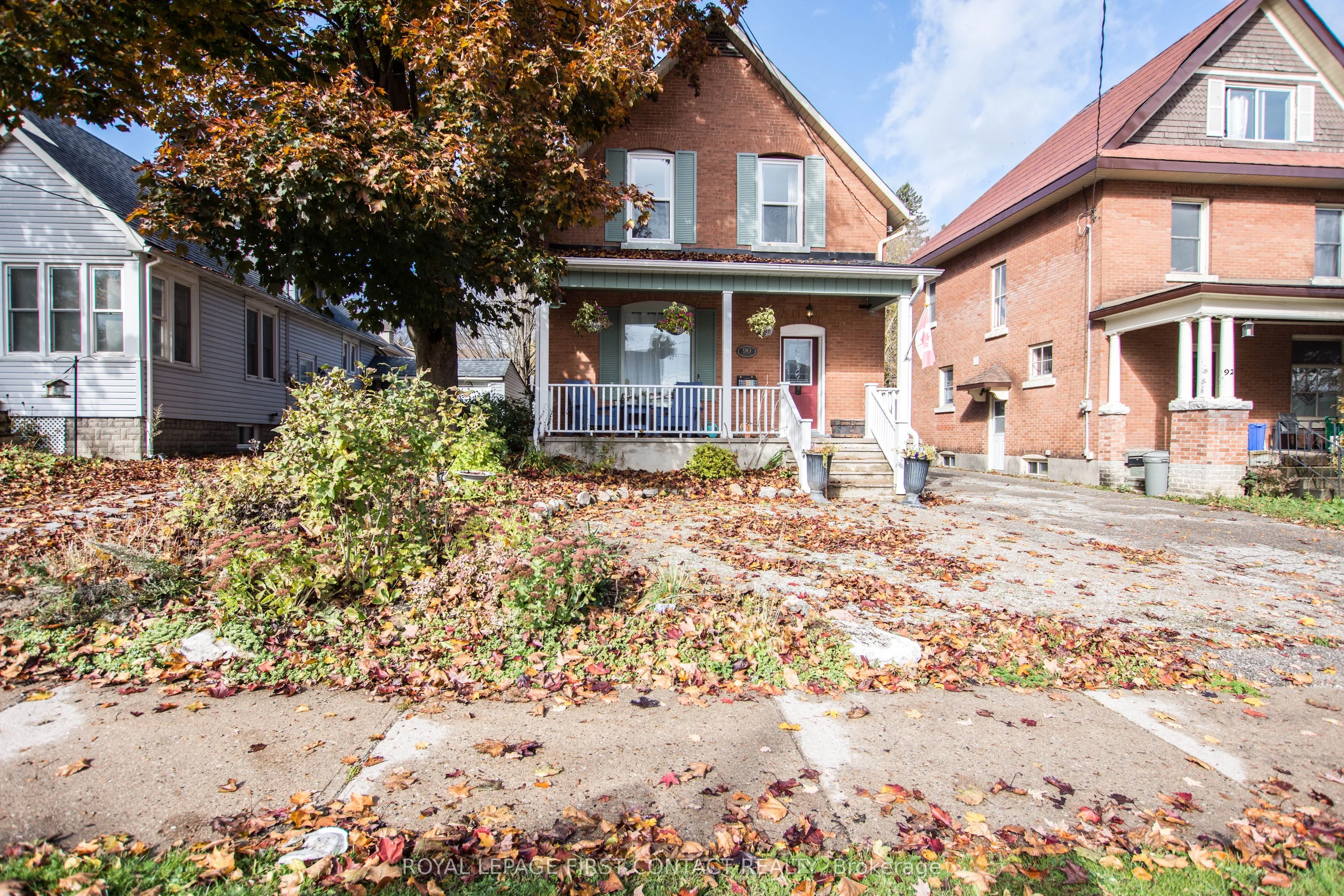 90 Neywash Street, Orillia, ON L3V 1X5