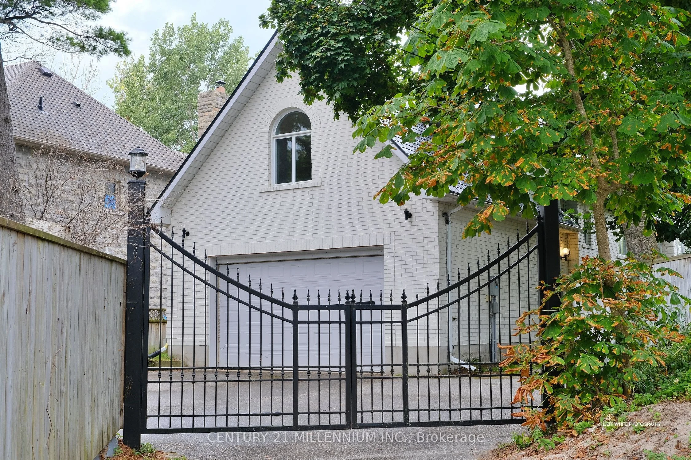 76 Hiawatha Avenue, Wasaga Beach, On L9z 2m1