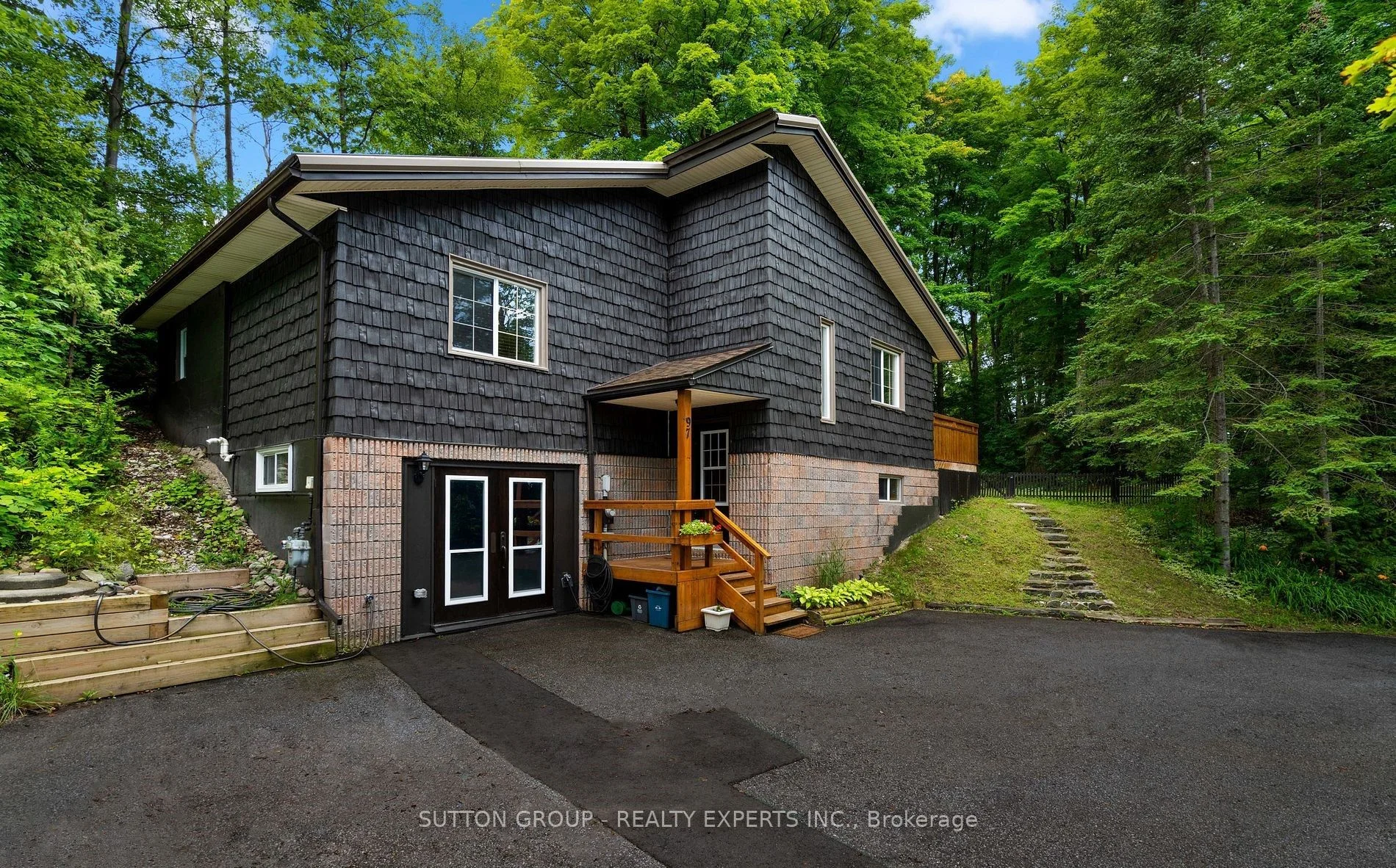 97 Little Lake Drive, Barrie, ON L4M 7B9