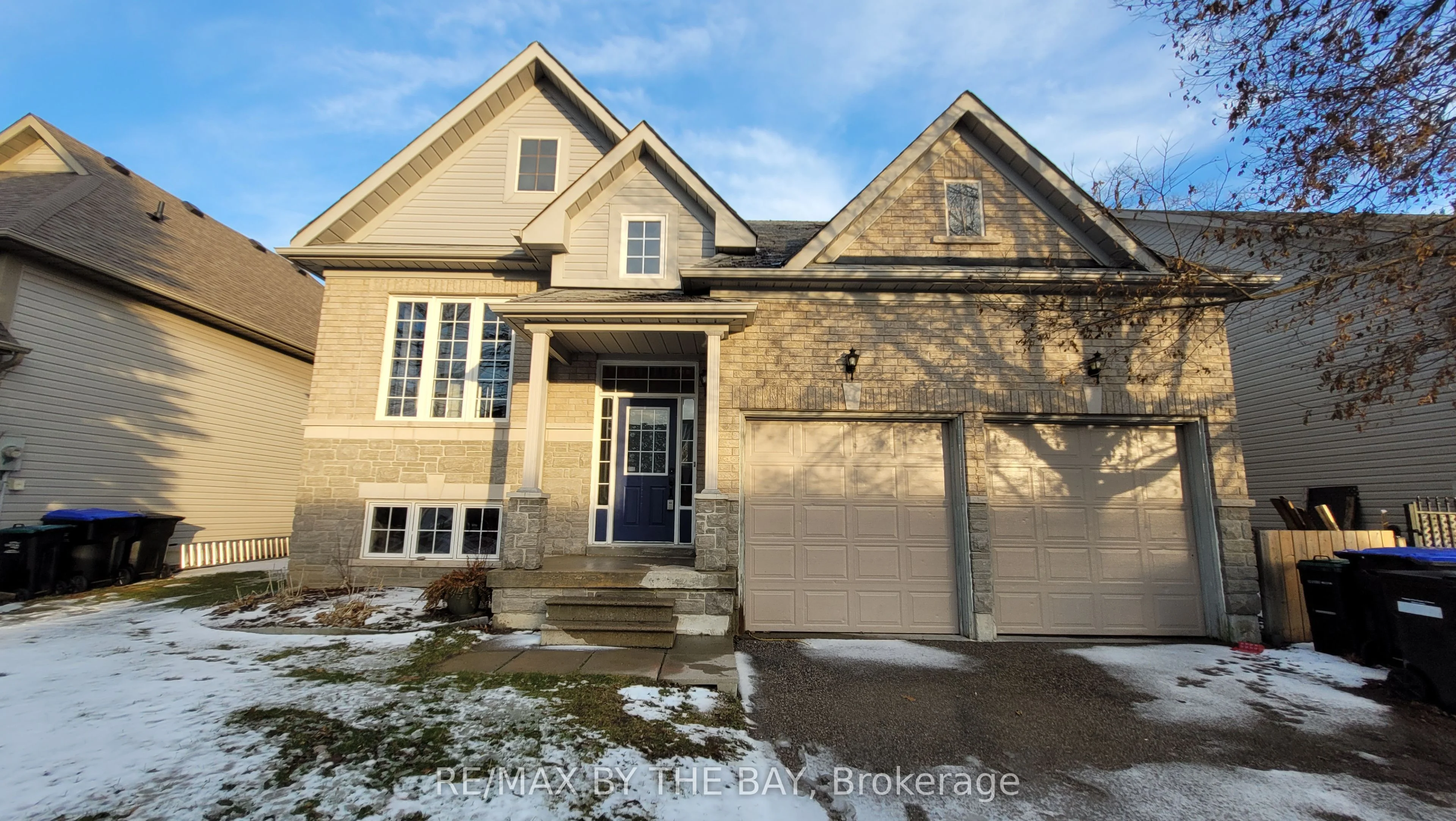 30 GOLD FINCH Drive, Wasaga Beach, ON L9Z 3B7