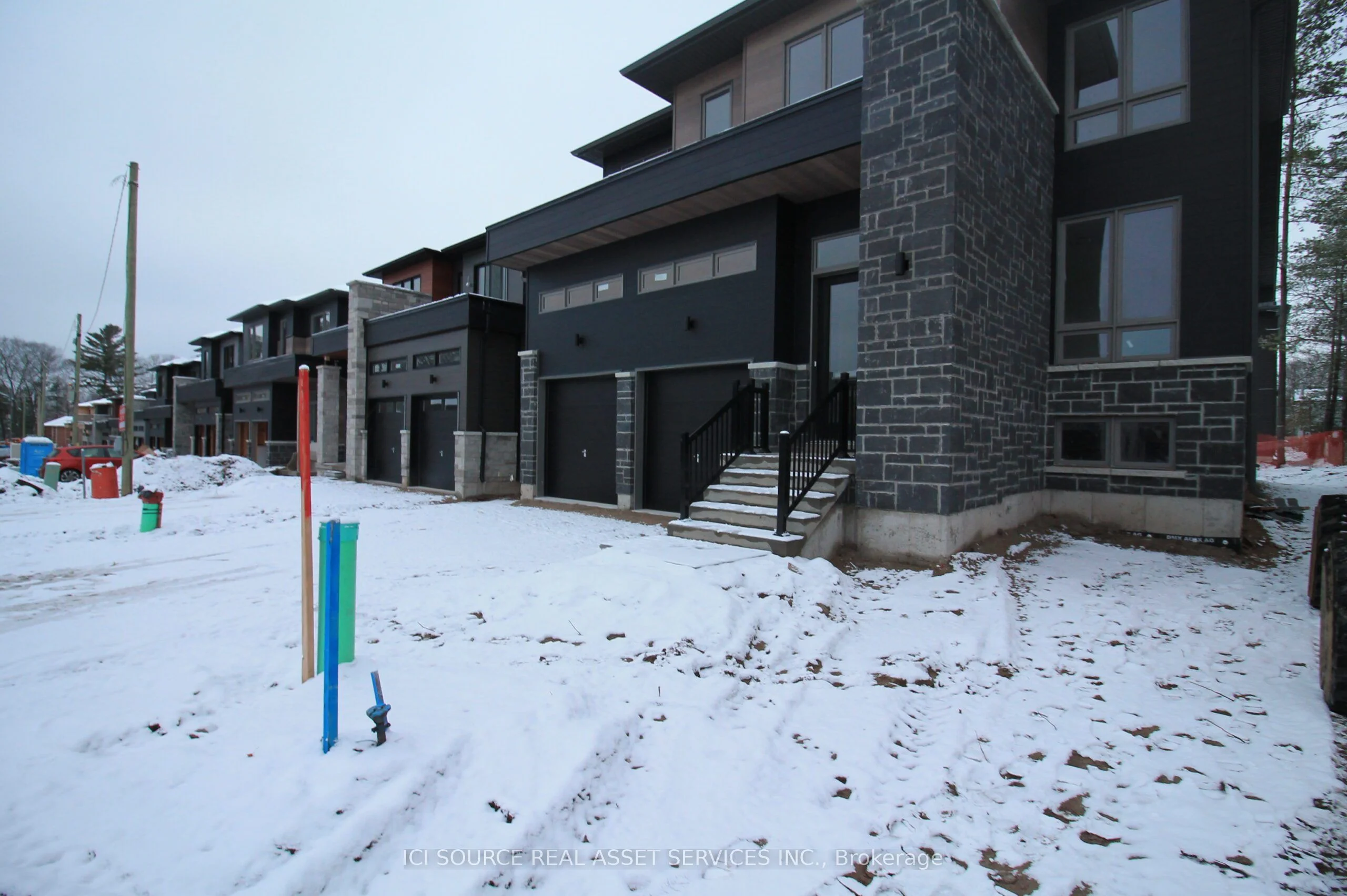 101 Berkely Street, Wasaga Beach, On L9z 0k6