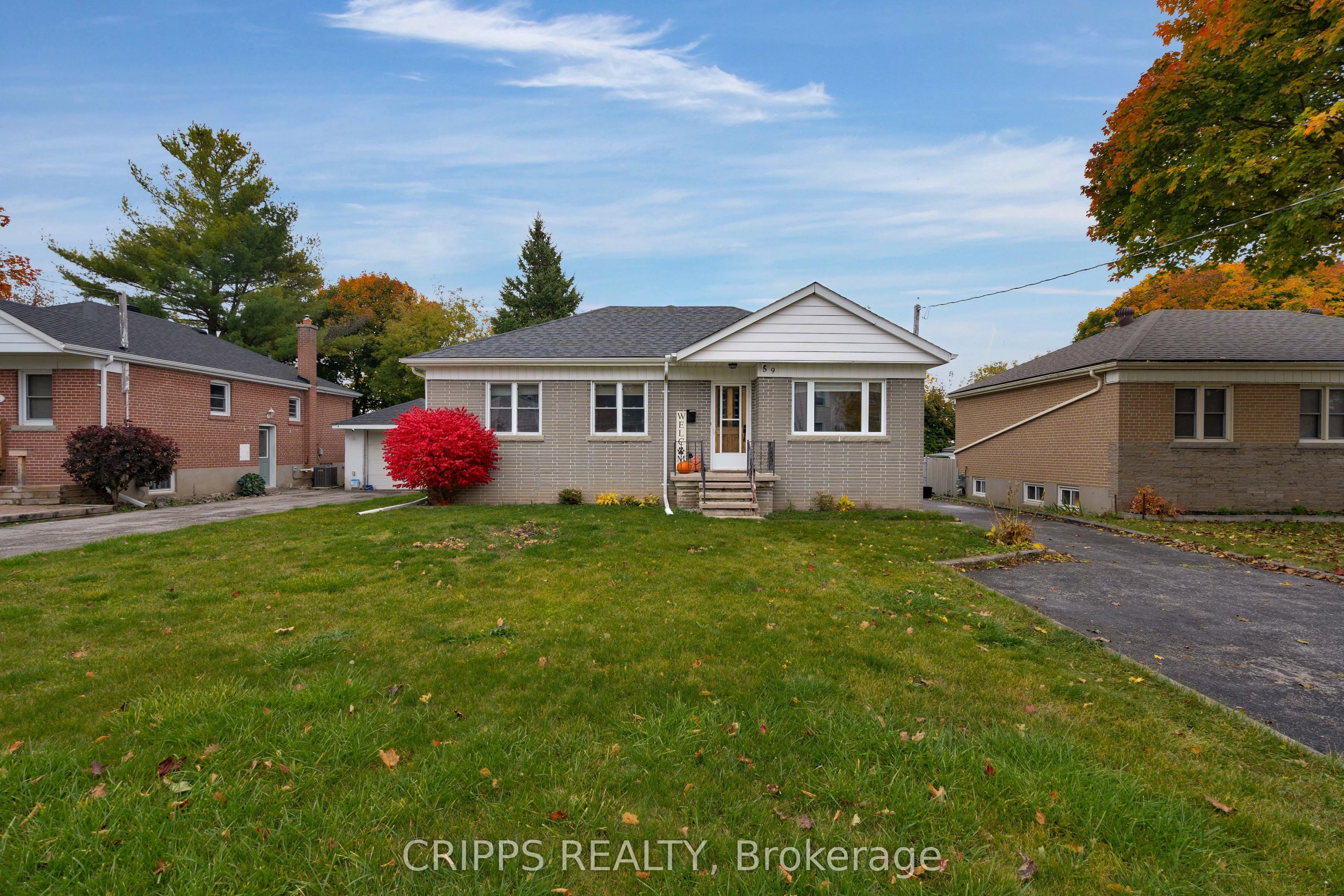 59 Newton Street, Barrie, ON L4M 3N4