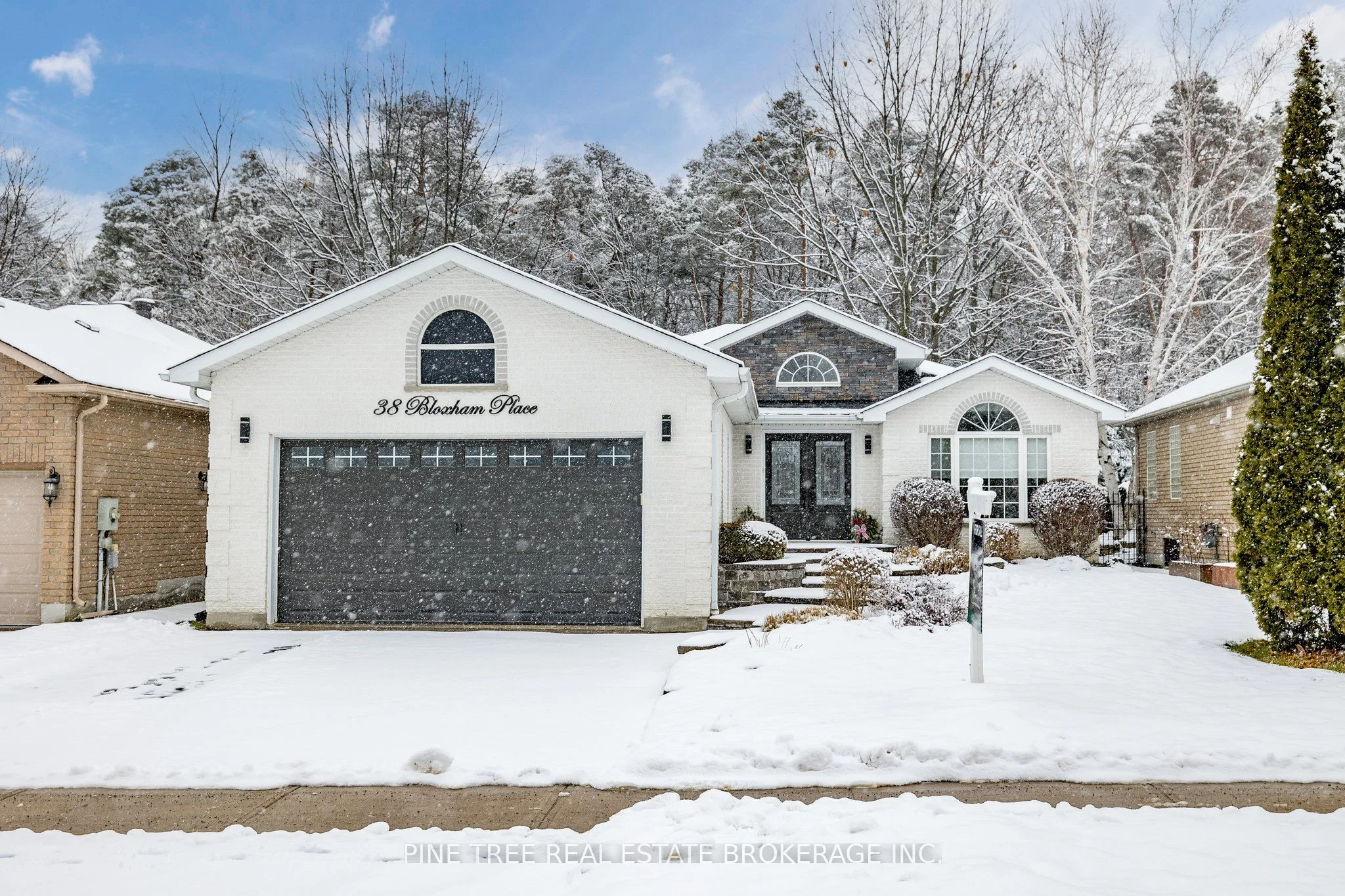 Detached in Barrie