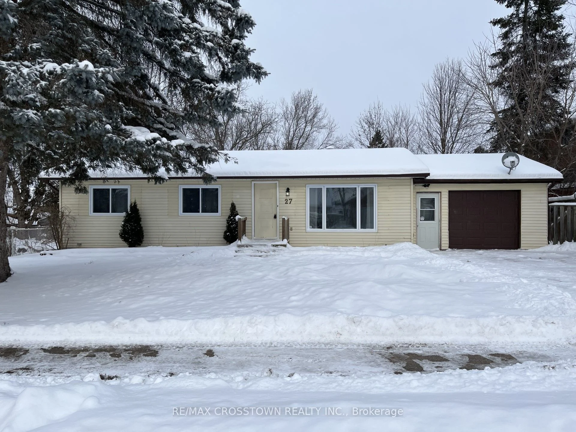 27 Yeo Street, Penetanguishene, On L9m 1c9