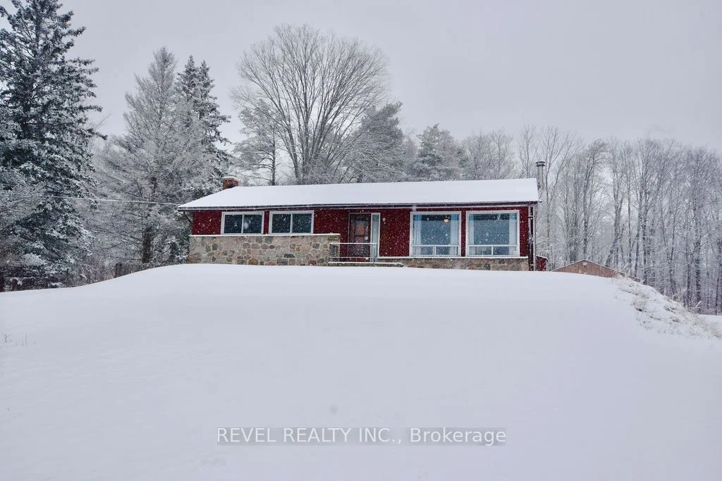 11545 Bayfield Street N, Springwater, ON L0L 1X0
