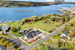 132 Fox Street N, Penetanguishene, On L9m 1e7