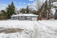 560 Big Bay Point Road B, Barrie, On L4n 3z5