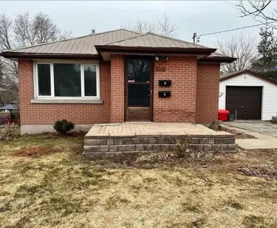 124 Penetang Street, Barrie, On L4m 1v6