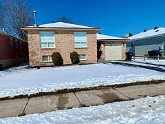 948 Montreal Street Upper, Midland, ON L4R 1H2