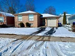 948 Montreal Street Lower, Midland, ON L4R 1H2