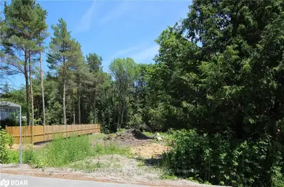 17 Allen Street, Oro-medonte, On L0l 1t0