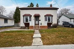 62 Gunn Street, Barrie, On L4m 2h5