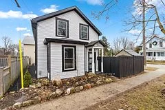 107 Sophia Street W, Barrie, On L4n 1j4