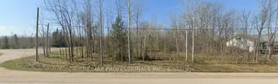 9313 Beachwood Road N, Collingwood, ON L9Y 3Z1