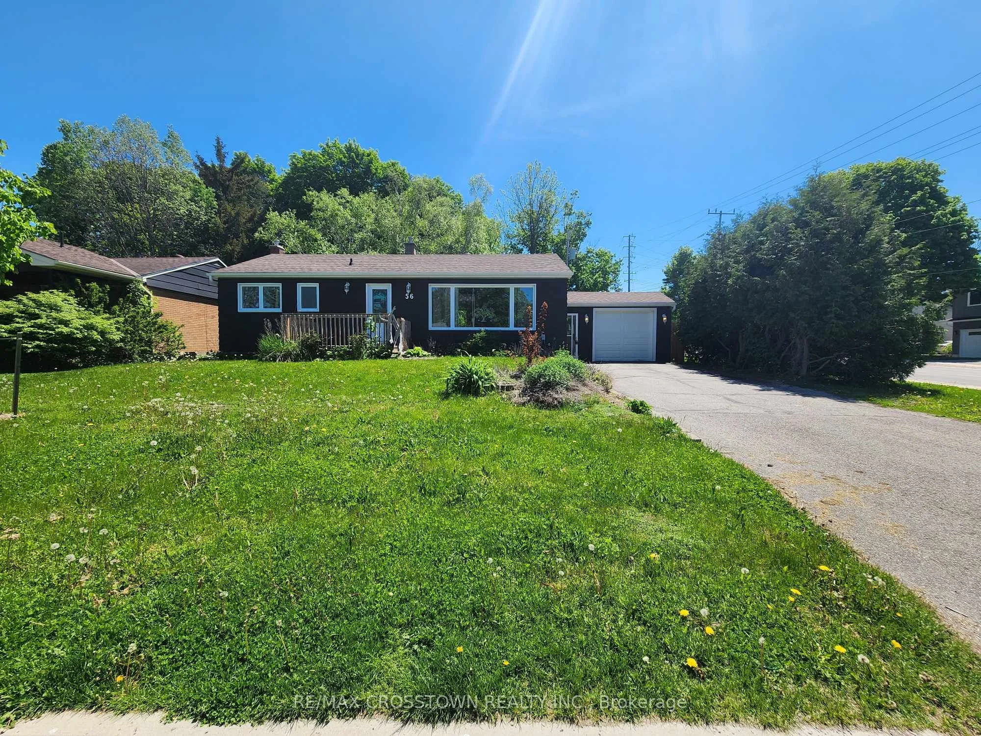 56 Elmer Avenue BSMT, Orillia, ON L3V 2S7