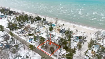 668 Mosley Street, Wasaga Beach, On L9z 2h9