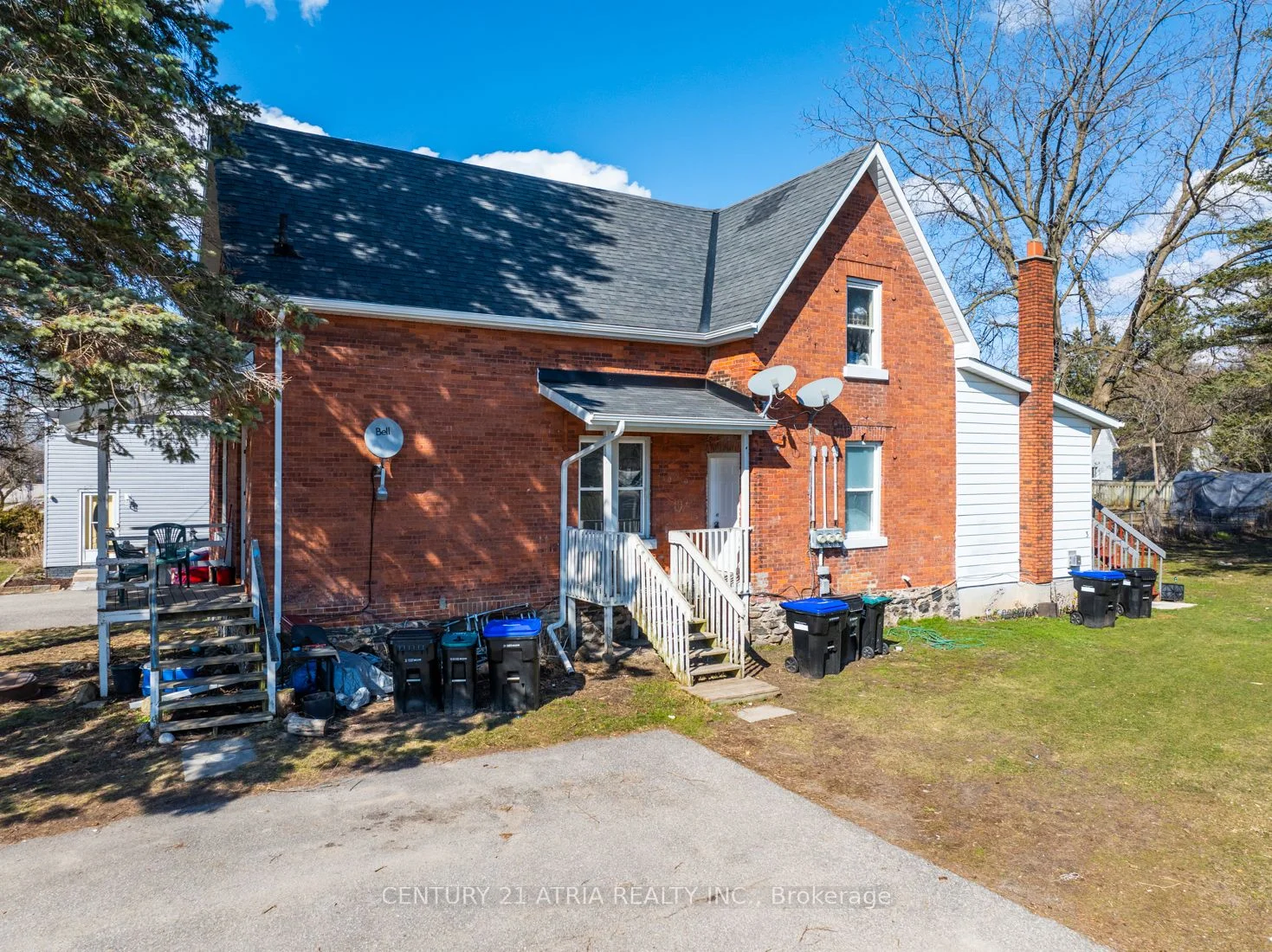 69 Peel Street, Penetanguishene, On L9m 1c4