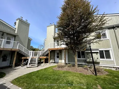 19 Dawson Drive 58, Collingwood, On L9y 5b4