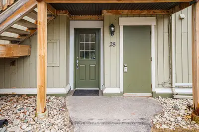 17 Dawson Drive 28, Collingwood, On L9y 5b4