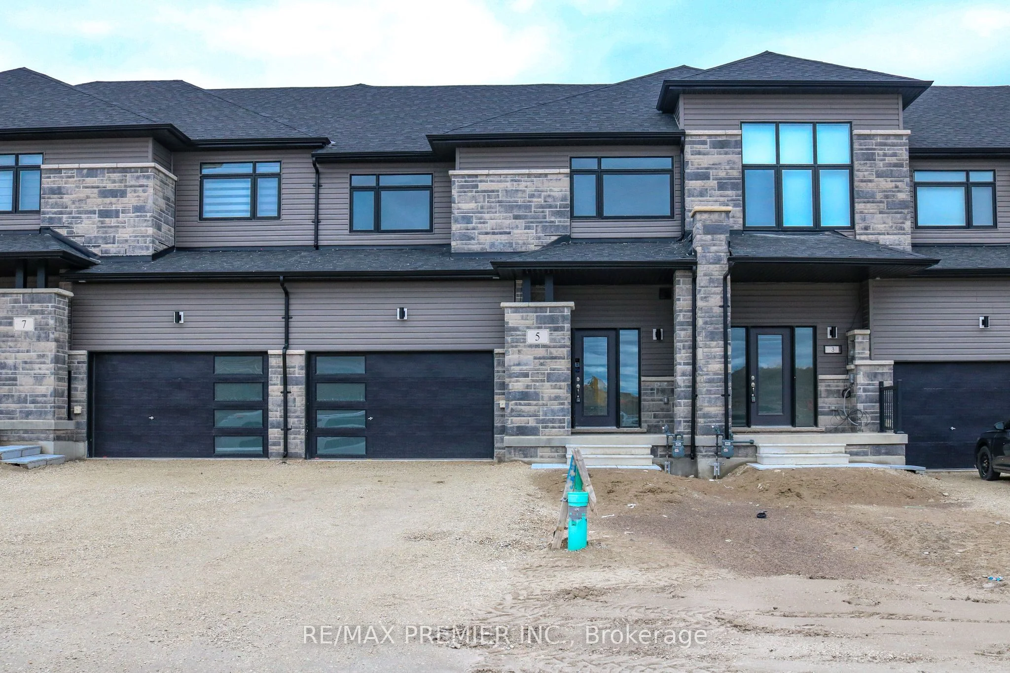 5 Federica Crescent, Wasaga Beach, On L9z 0n5