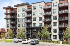 300 Essa Road 502, Barrie, On L9j 0b9
