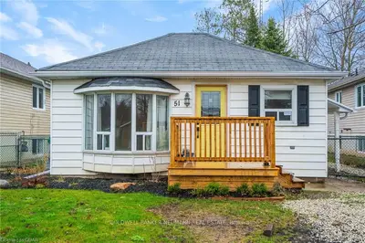 51 70th Street N, Wasaga Beach, On L9z 1t6