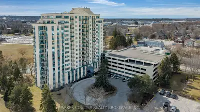 75 Ellen Street 1010, Barrie, On L4n 7r6