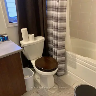 104 Village Gate Drive W 2, Wasaga Beach, On L9z 0j7