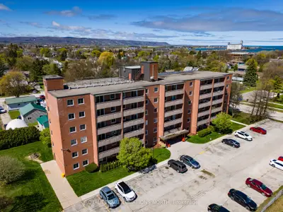460 Ontario Street 401, Collingwood, On L9y 4e5
