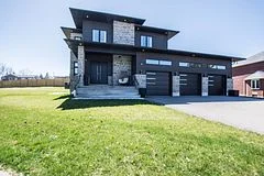 11 Dixon Court, Barrie, On L4n 7h1