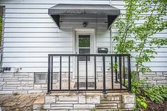 54 Sophia Street E Lower, Barrie, On L4m 1y4